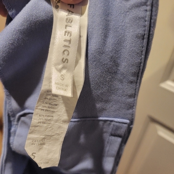 FABLETICS Periwinkle Workout Leggings Size Small - Picture 4 of 8